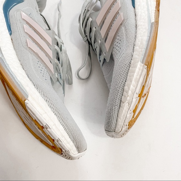 Adidas Ultraboost 21 Women's Training Shoes in Blue and Pink | 8.5 - Picture 11 of 13
